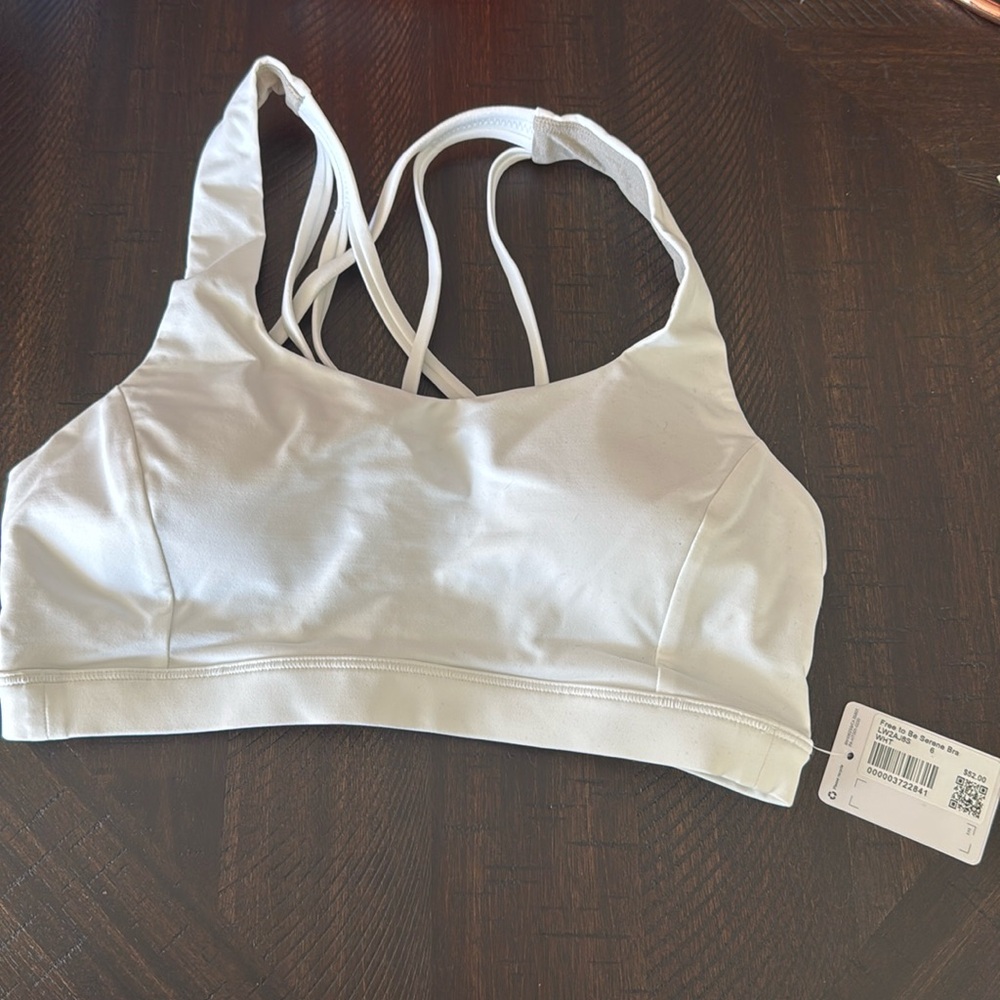 lululemon free to be serene bra, white, brand new with tags. size 6